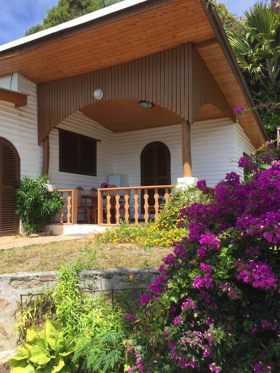Le Grand Bleu Villas Baie Sainte Anne Exterior photo